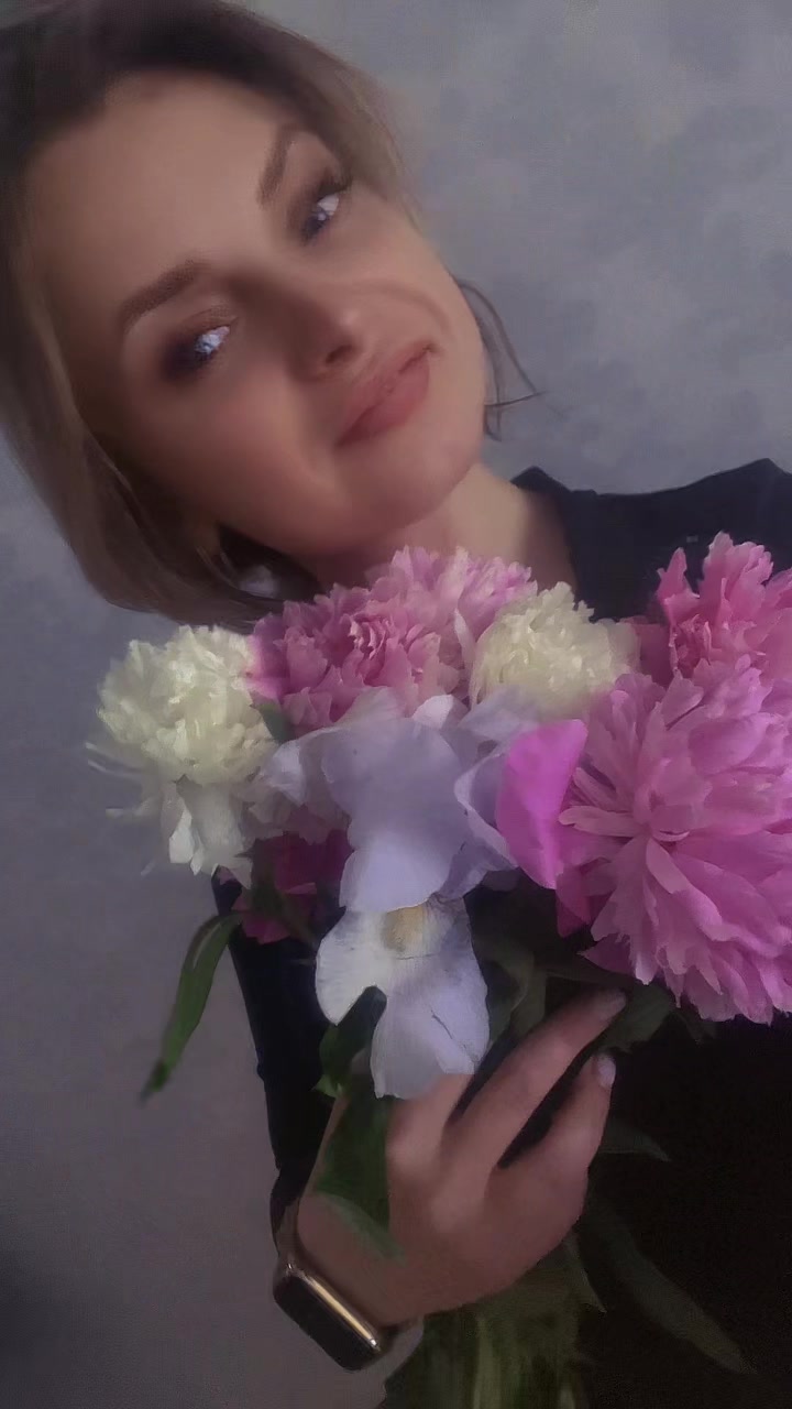 @Alina Shydlovska