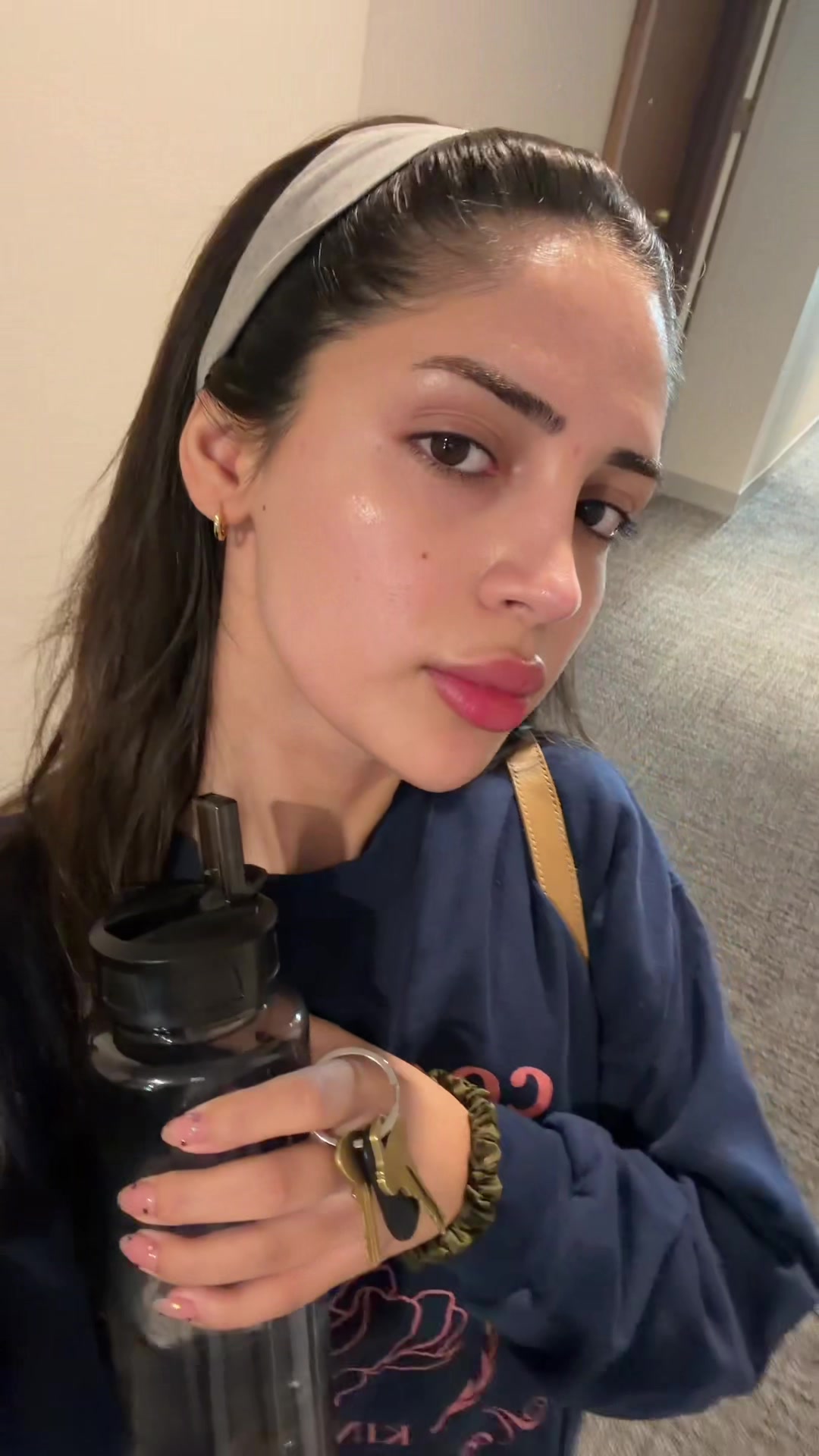 @Mina