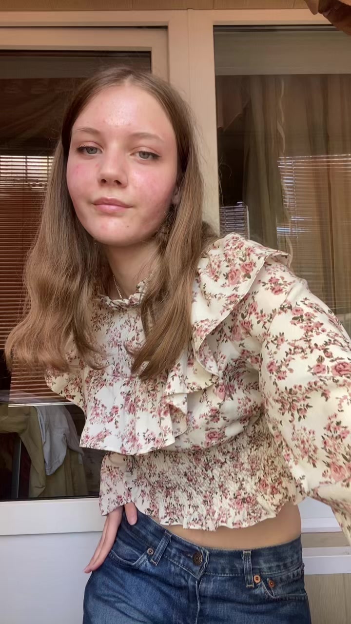 @thelanamog