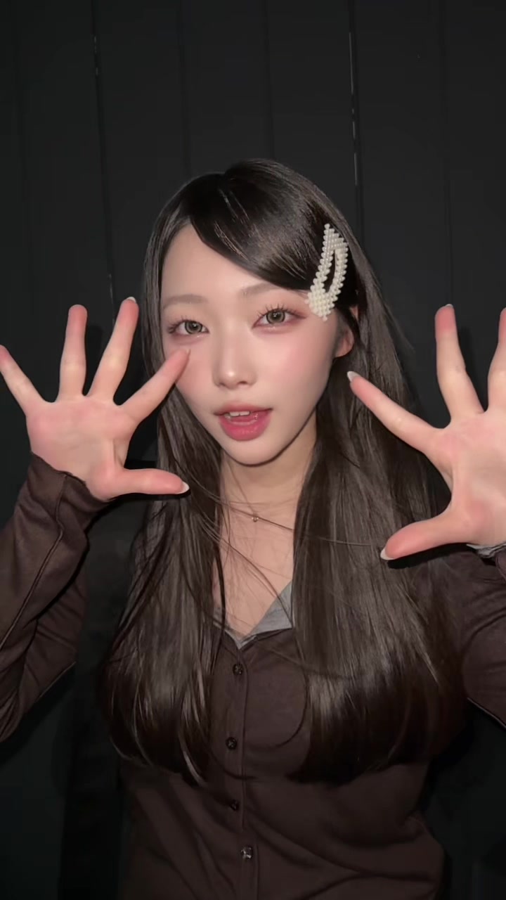 @るう