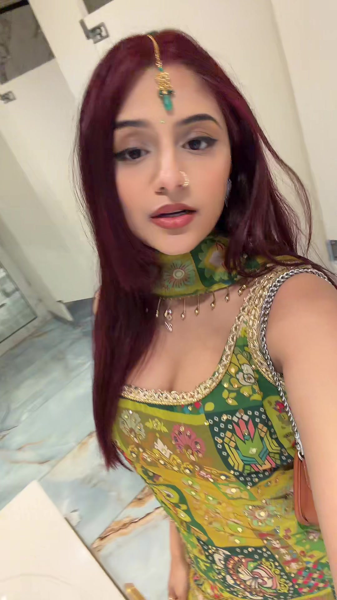 @wiziana.