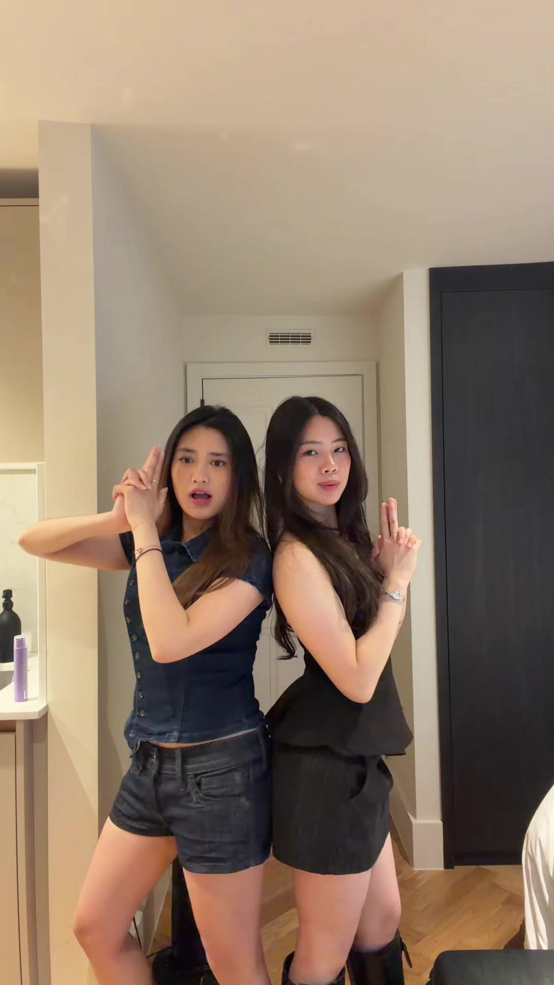 @Jo