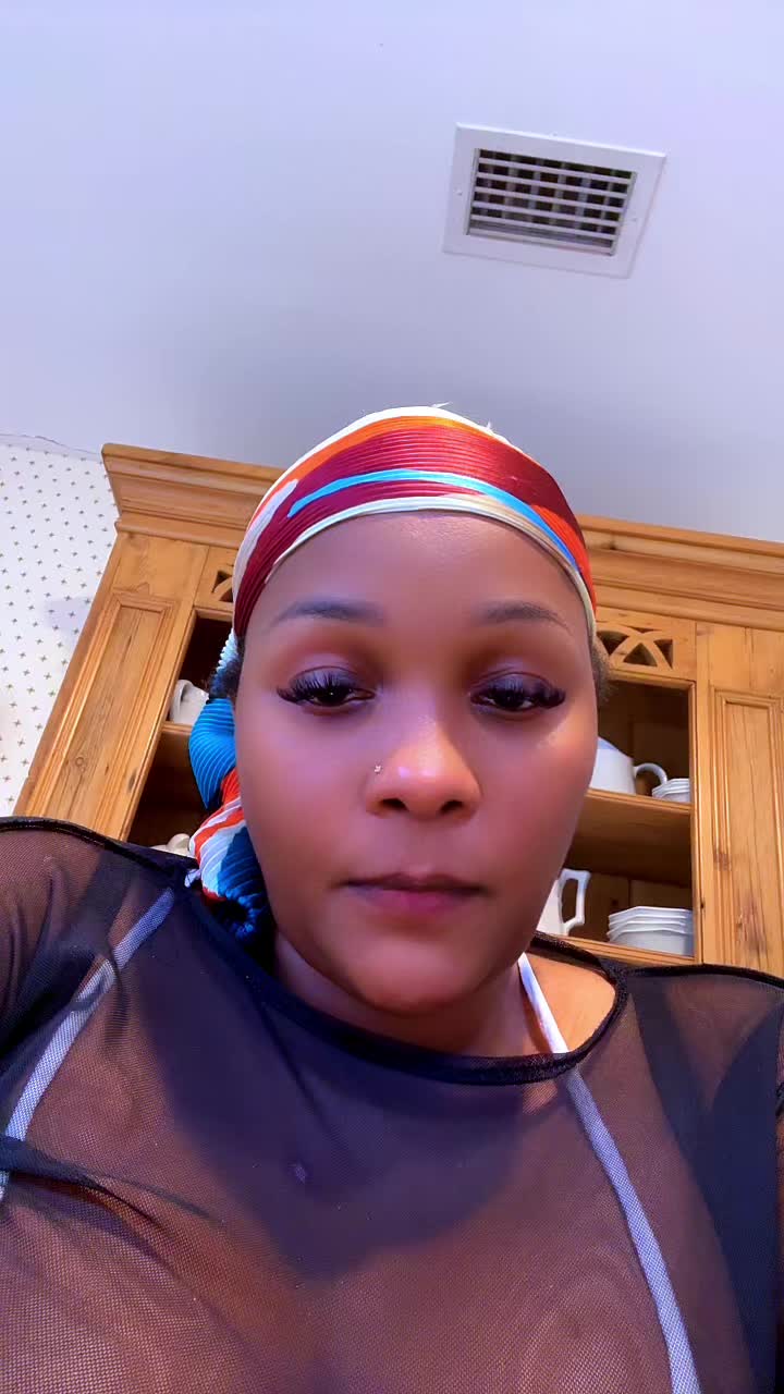 @Naromie AkA the Queen🫶
