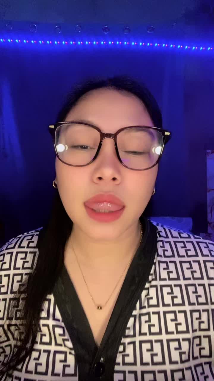 @💋