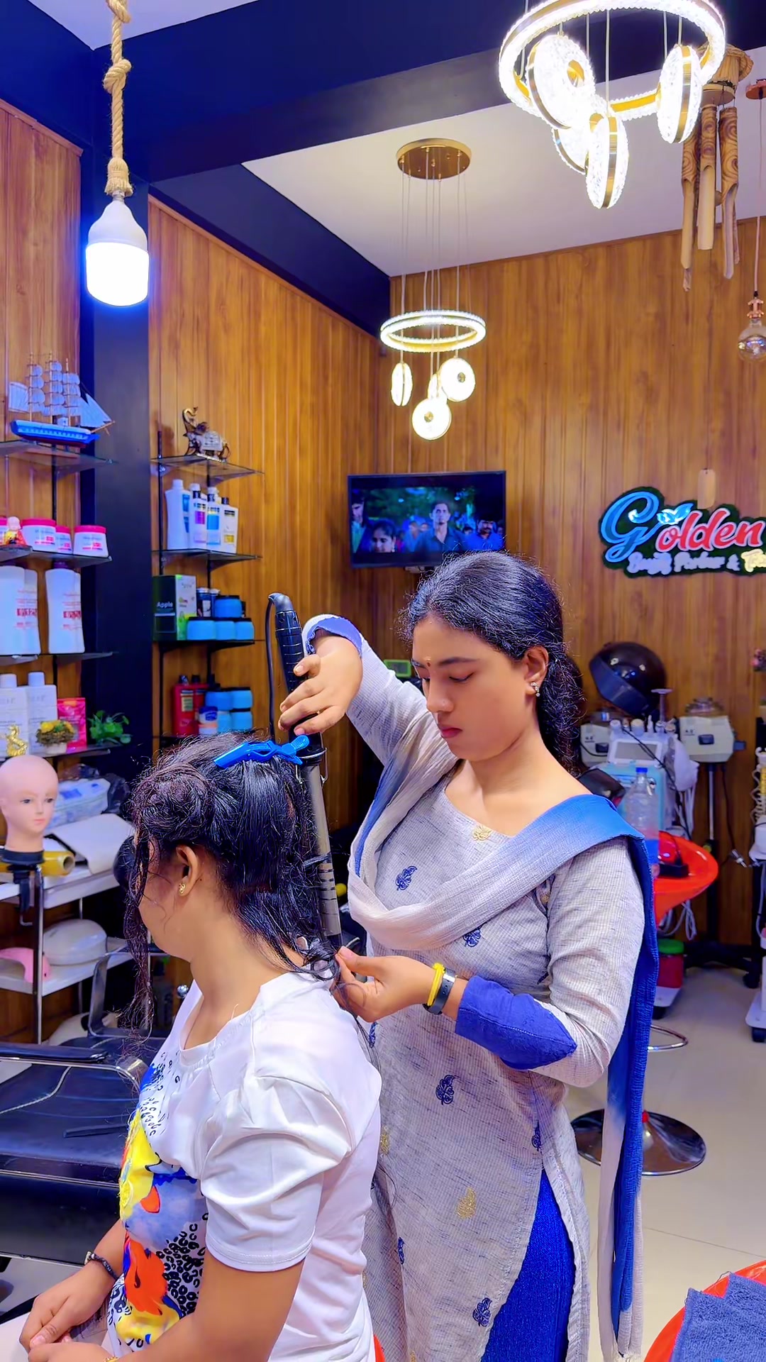 @GOLDEN BEAUTY PARLOUR