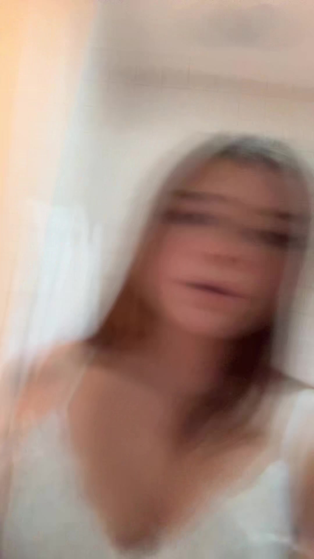 @BETTINA&sup2;