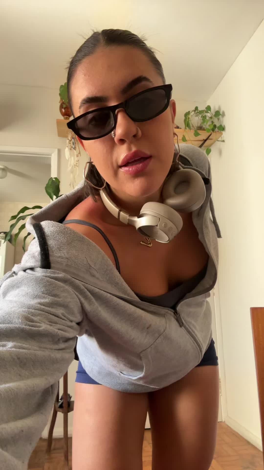 @Vic