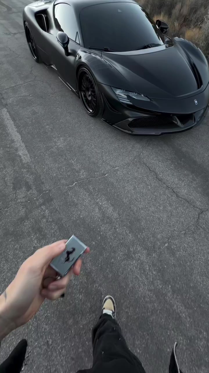 @𝚂𝚛.cars