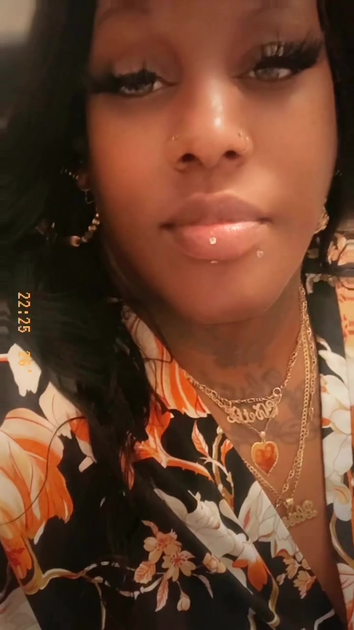 @BlondeBlessn