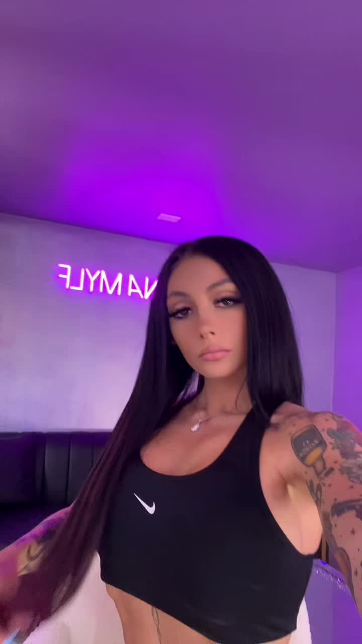 @J💘