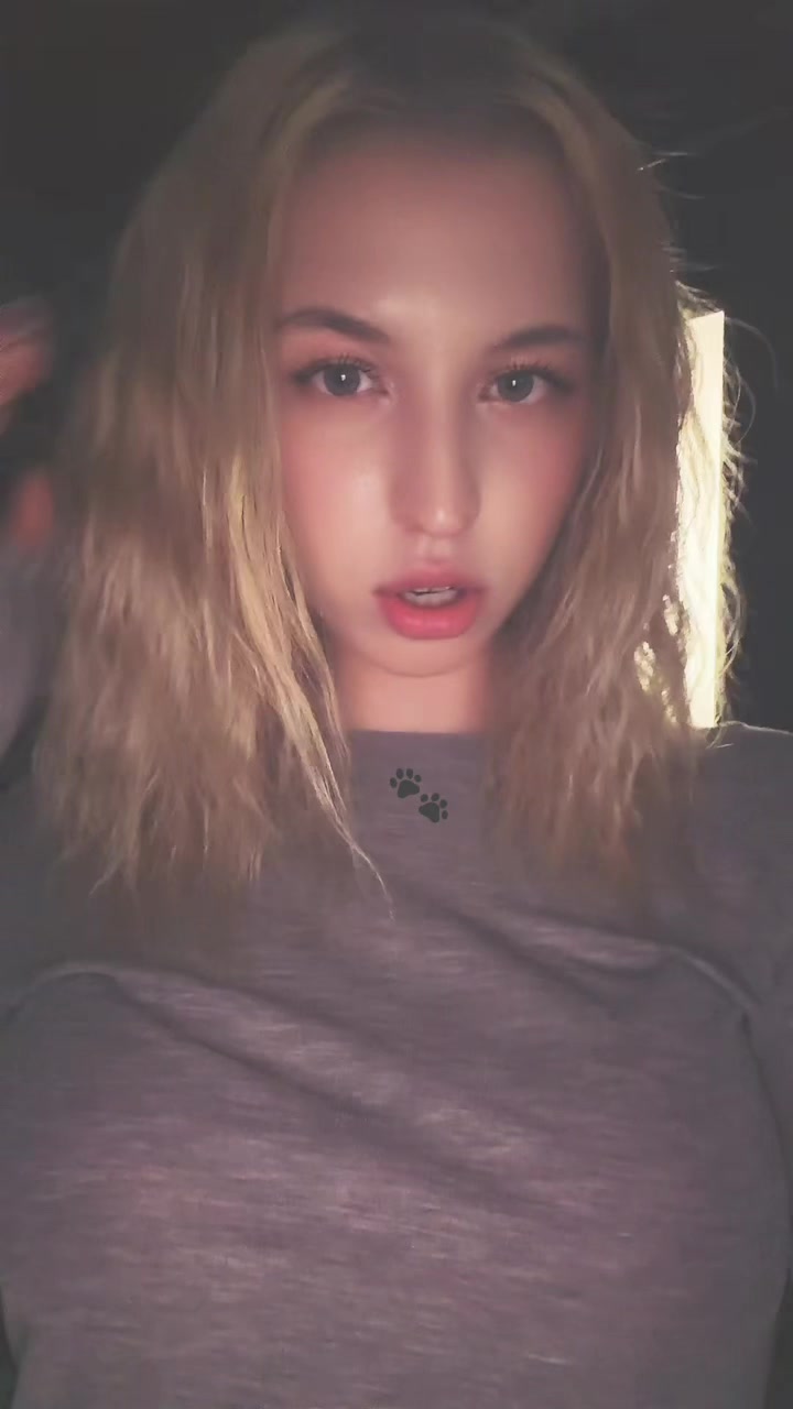 @<3
