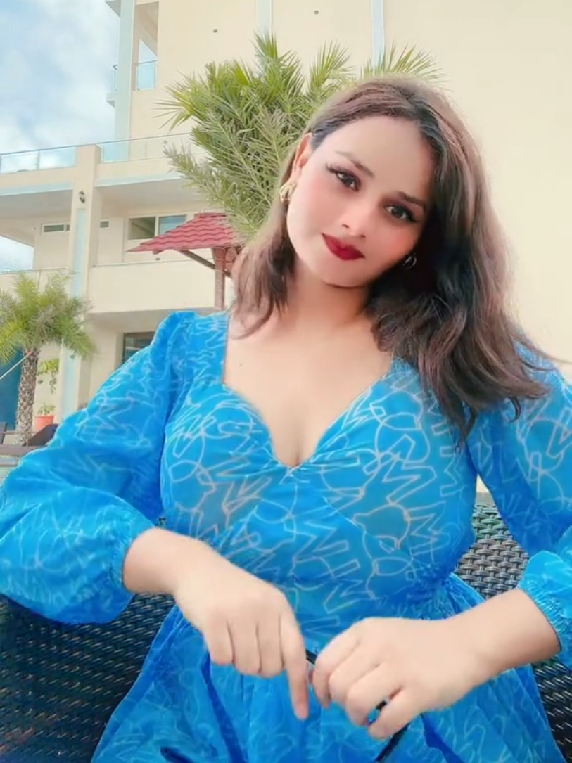 @इलियान्सी मुखिया CinDeRelLa🧚✨
