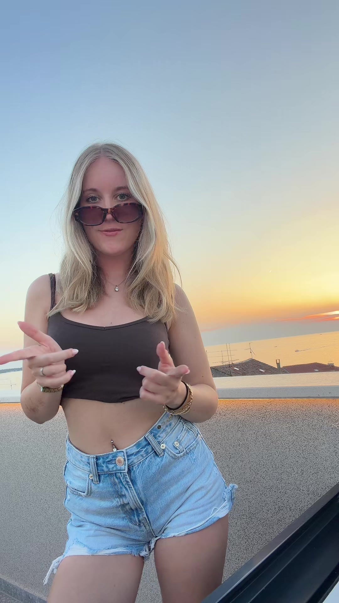 @larissa