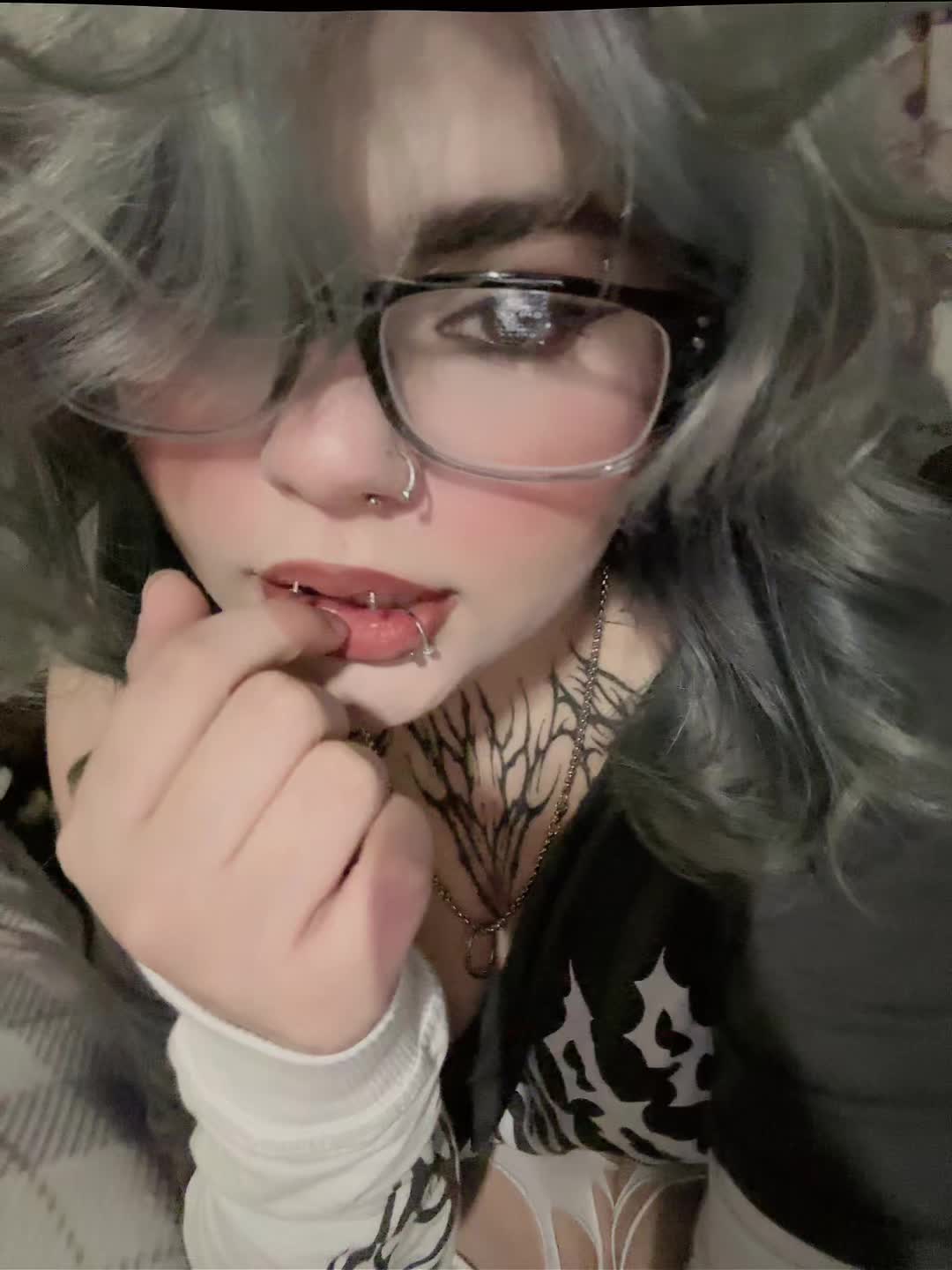 @Dead_hamster_puxxy