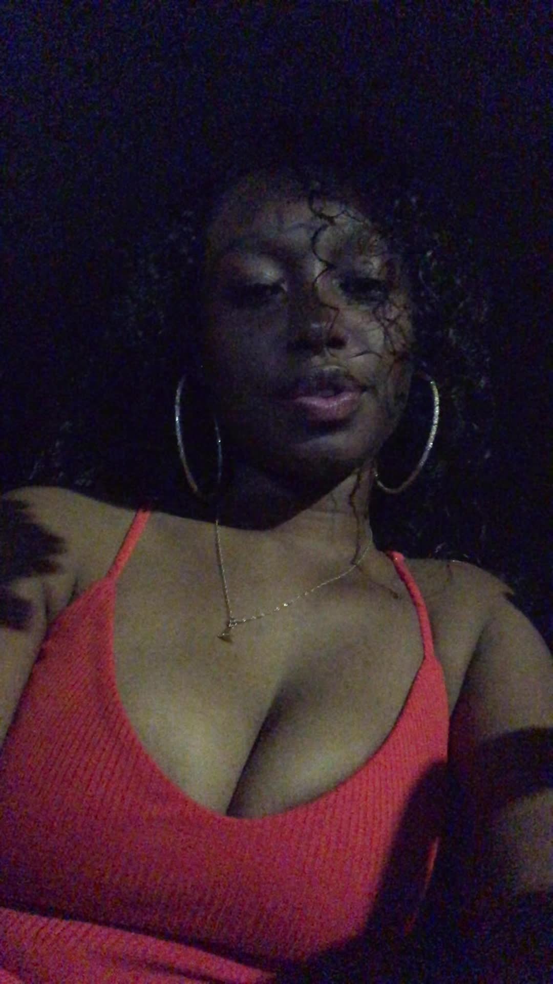 @ella💨
