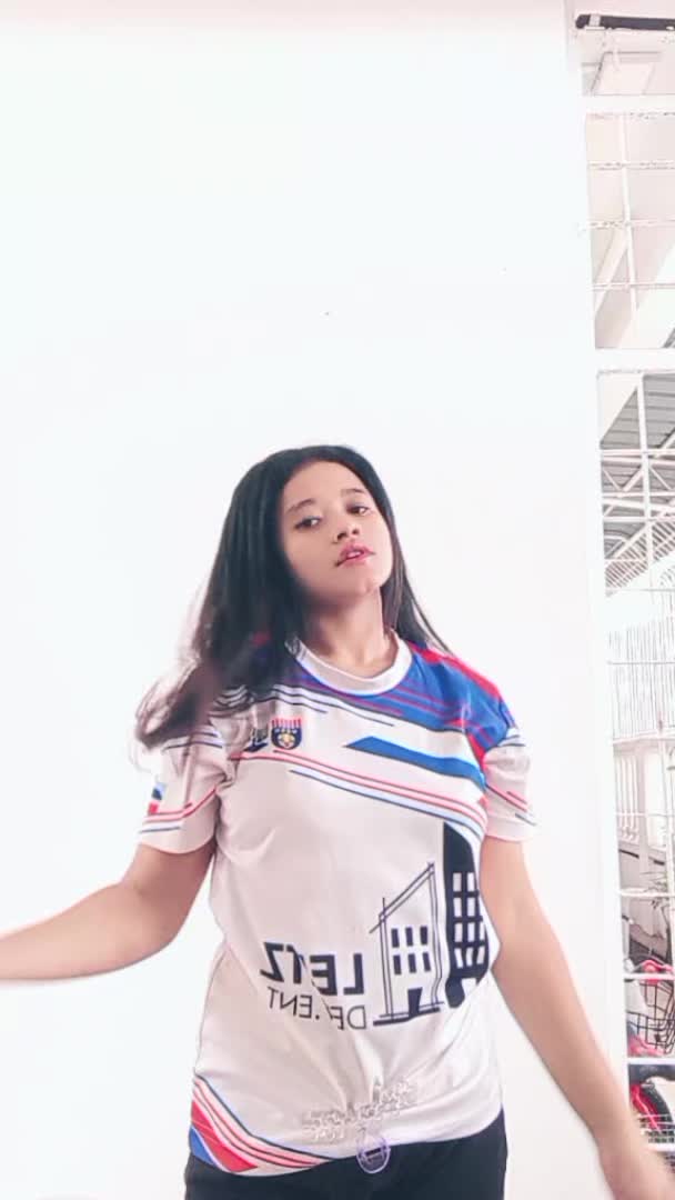 @𝐑𝐡𝐲𝐚👻