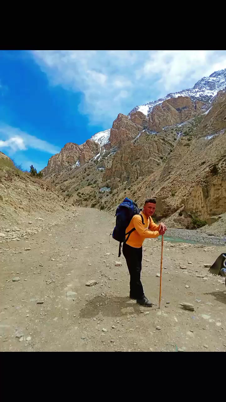 @गन्तव्यविहीन यात्रा