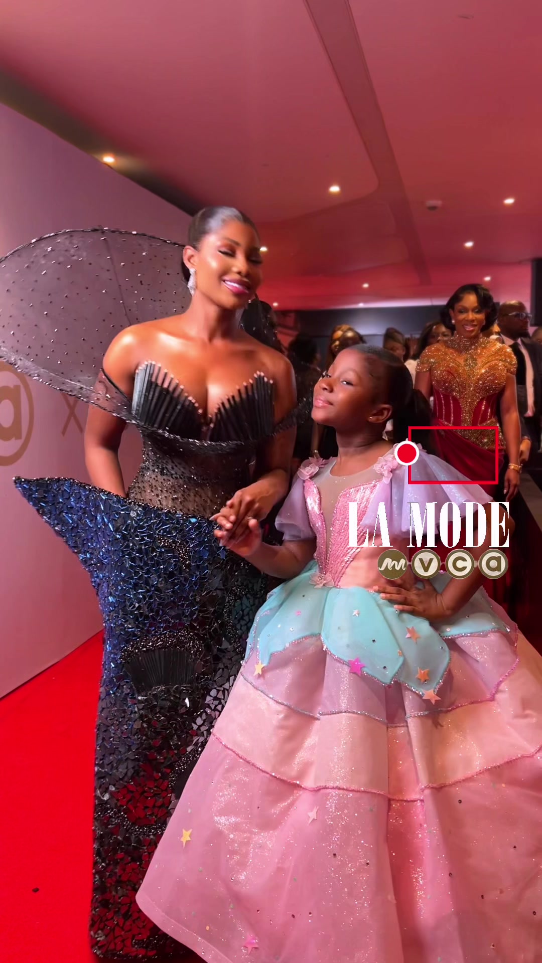 @La Mode Magazine