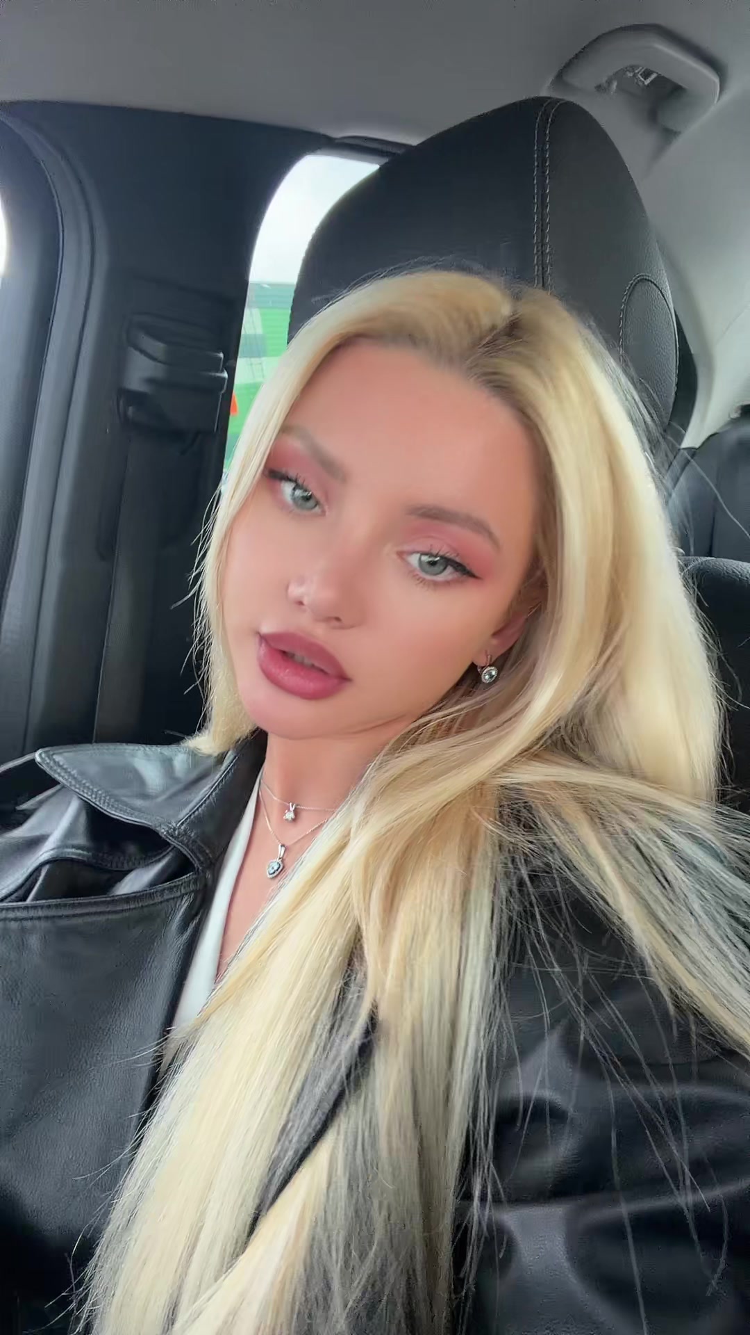 @Alina.Christ