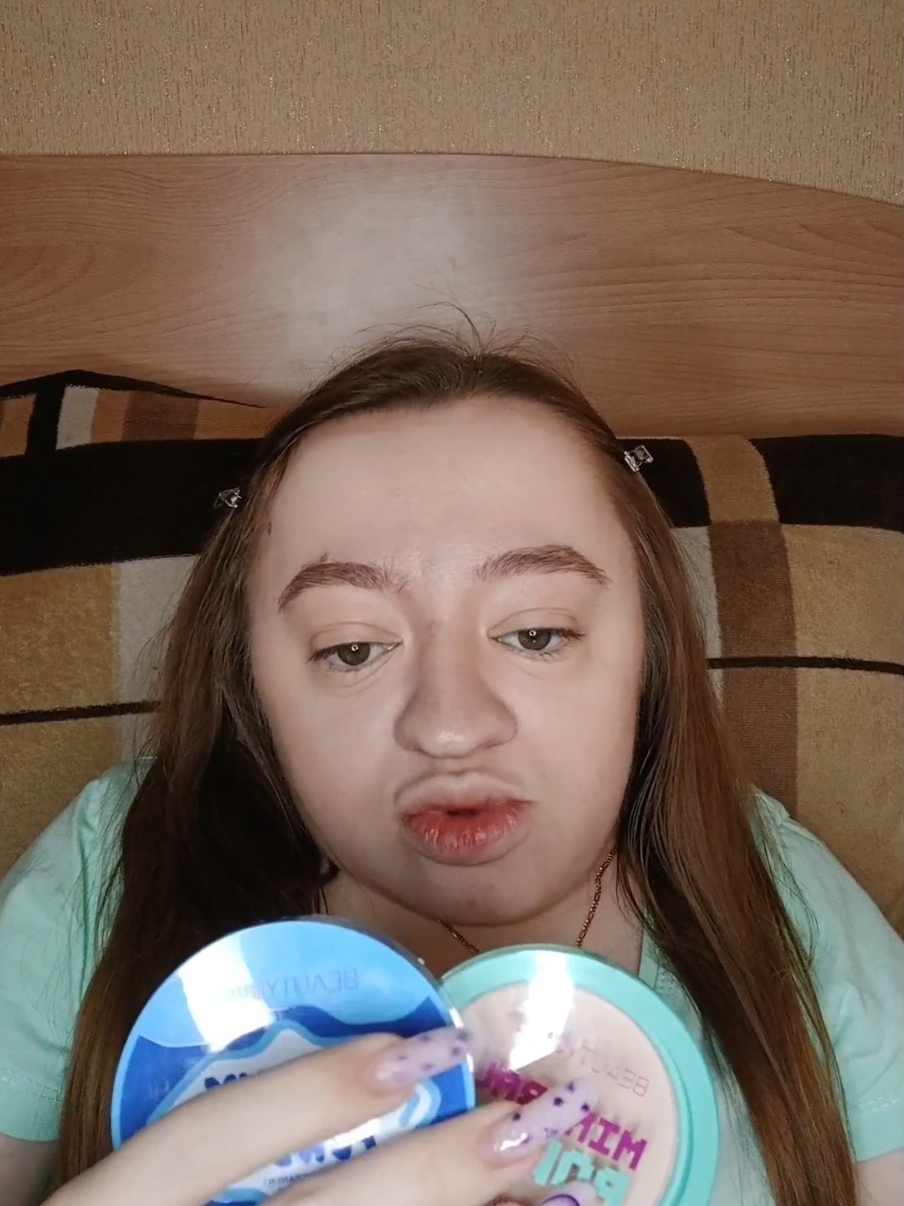 @𝕻𝖔𝖑𝖎𝖓𝖆 𝖔𝖓 𝖜𝖍𝖊𝖊𝖑𝖘