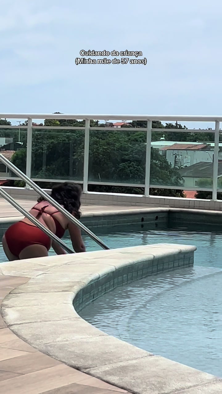 @Lara Falcão