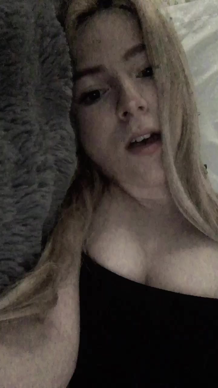 @Sarahabs💙🤍❤️