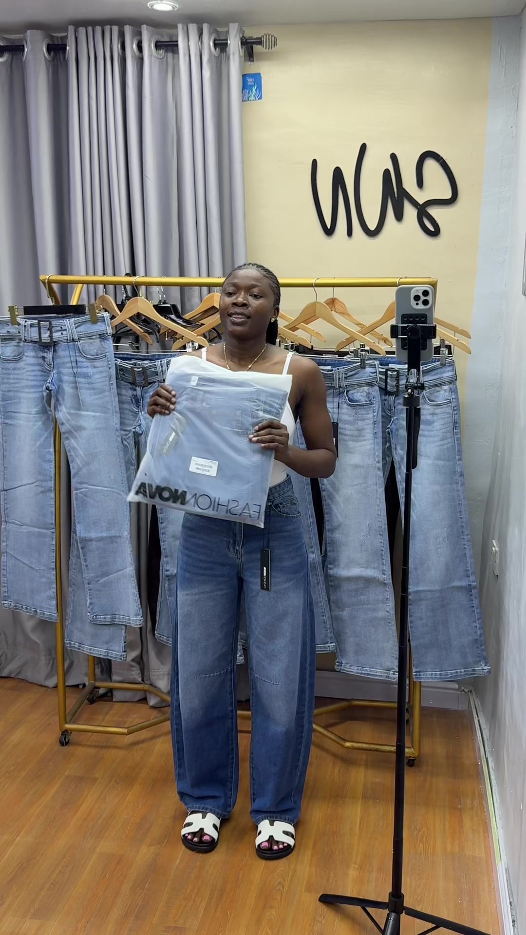 @ShopWithNinu