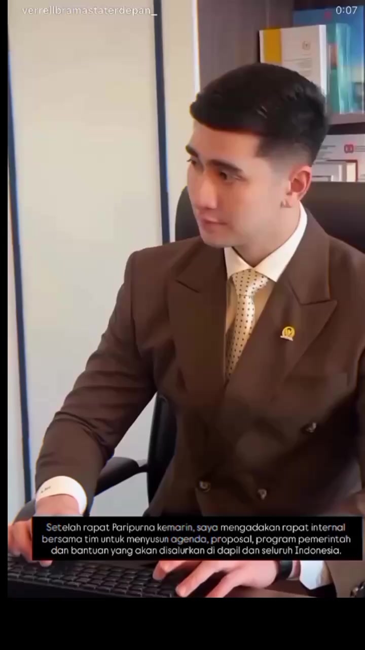 @VER & FU MEDIA