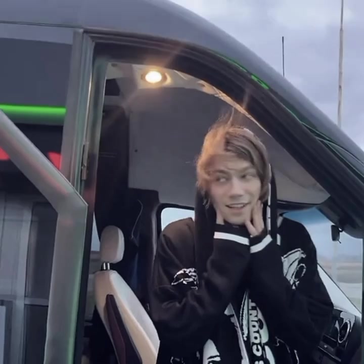 @nkeils