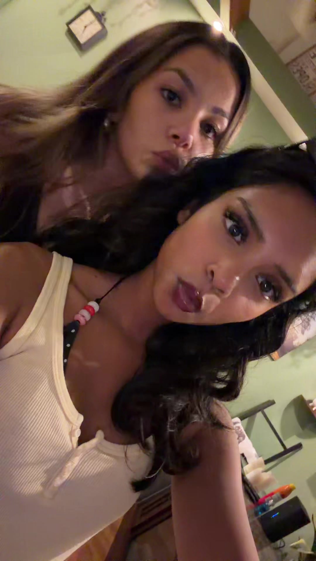 @krithiii