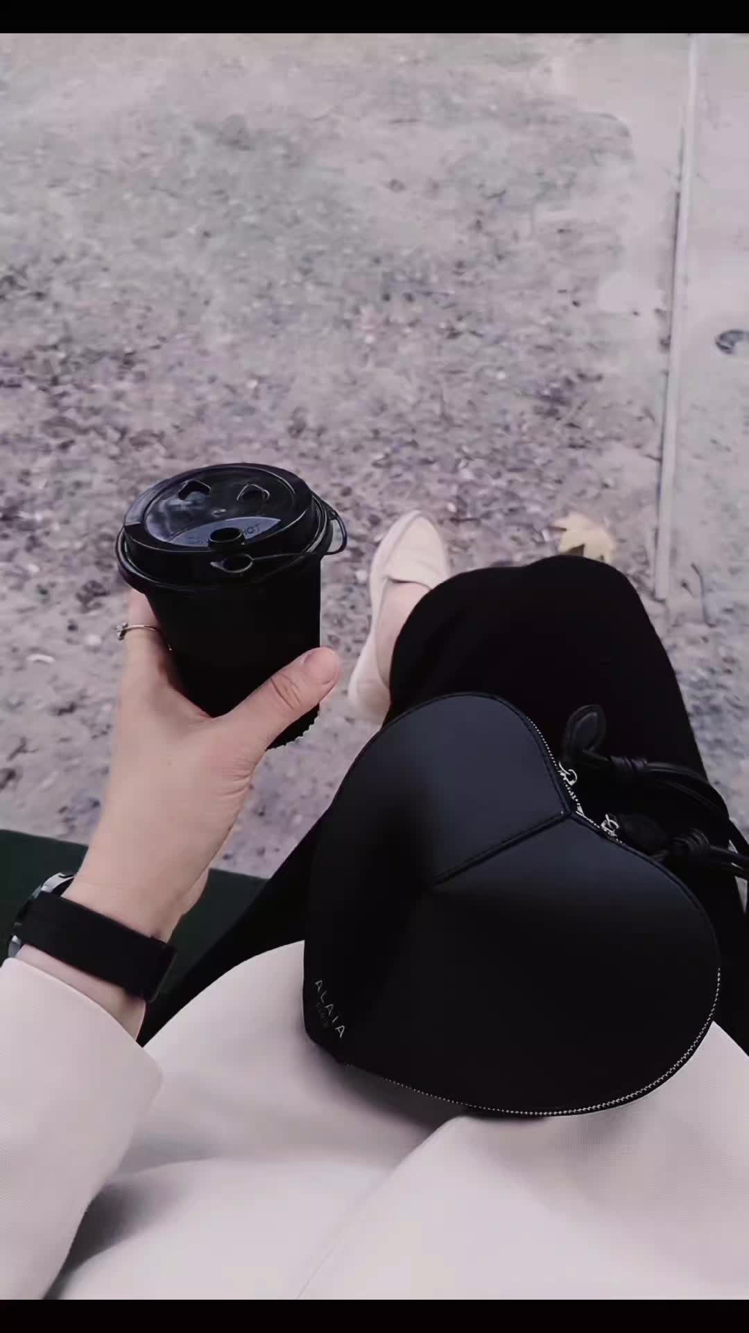 @🖤🤍