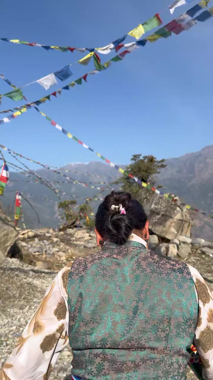 @मञ्जु तामाङ