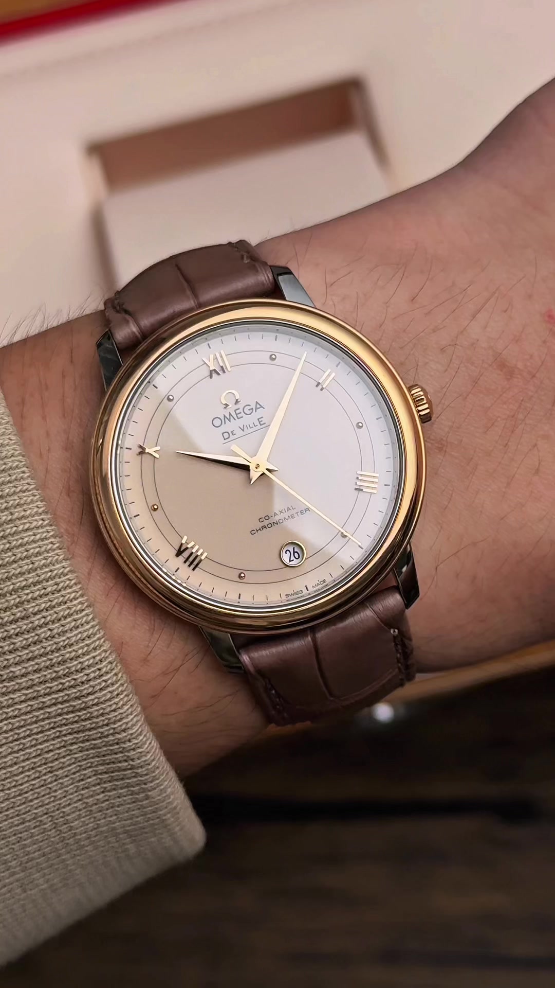 @BDT WATCH Đồng Hồ Thuỵ Sỹ