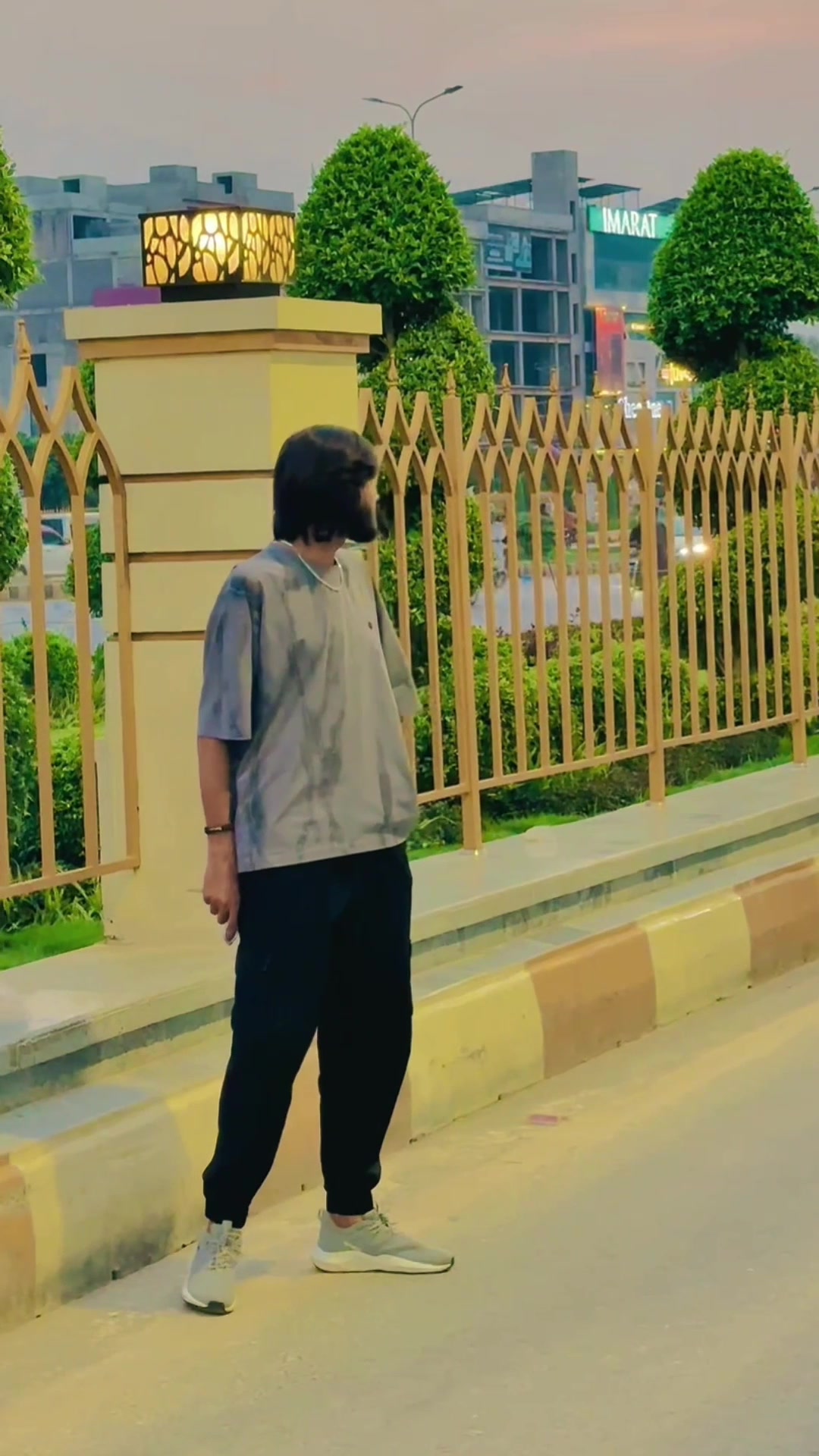 @𝑴𝒂𝒍𝒊𝒌 𝑨𝒎𝒂𝒓 𝑨𝒘𝒂𝒏