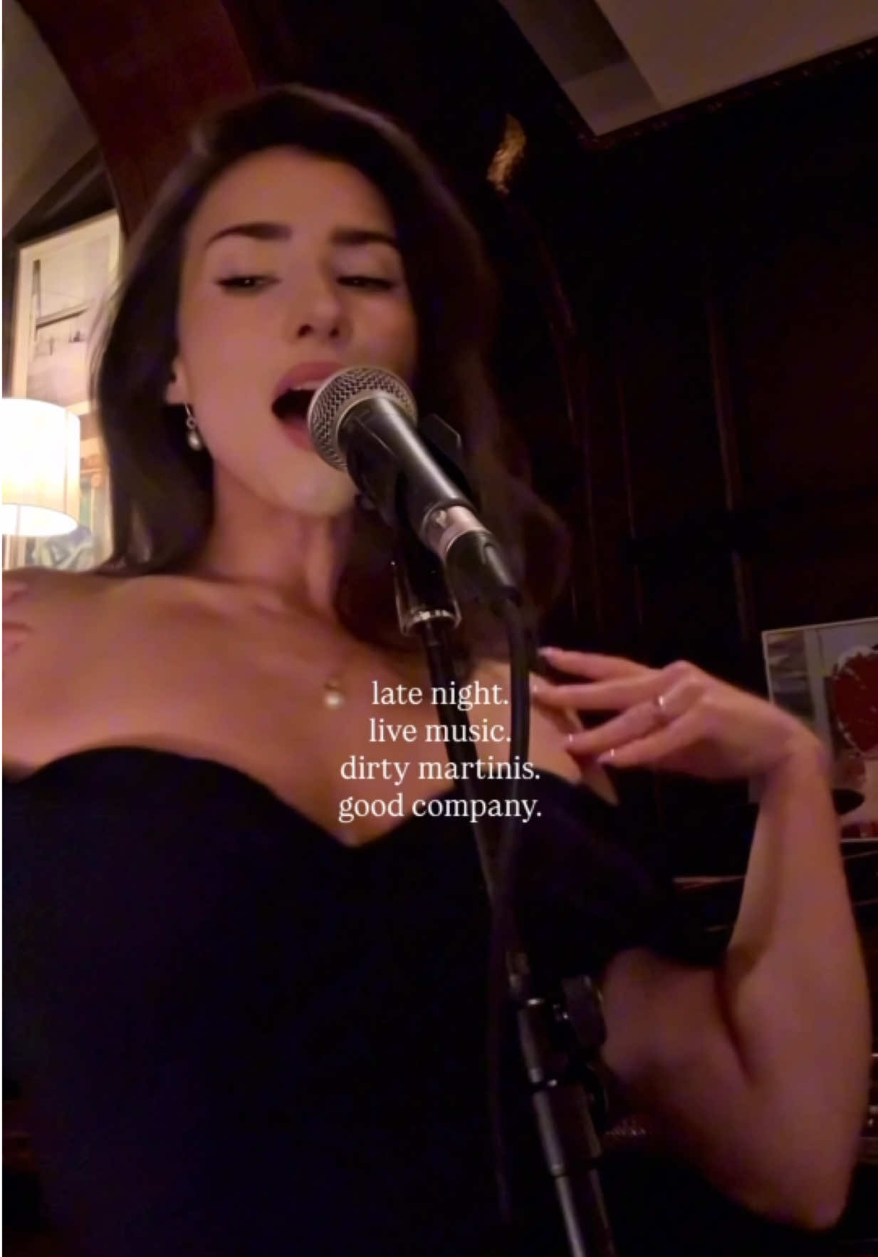 @Jade Monet