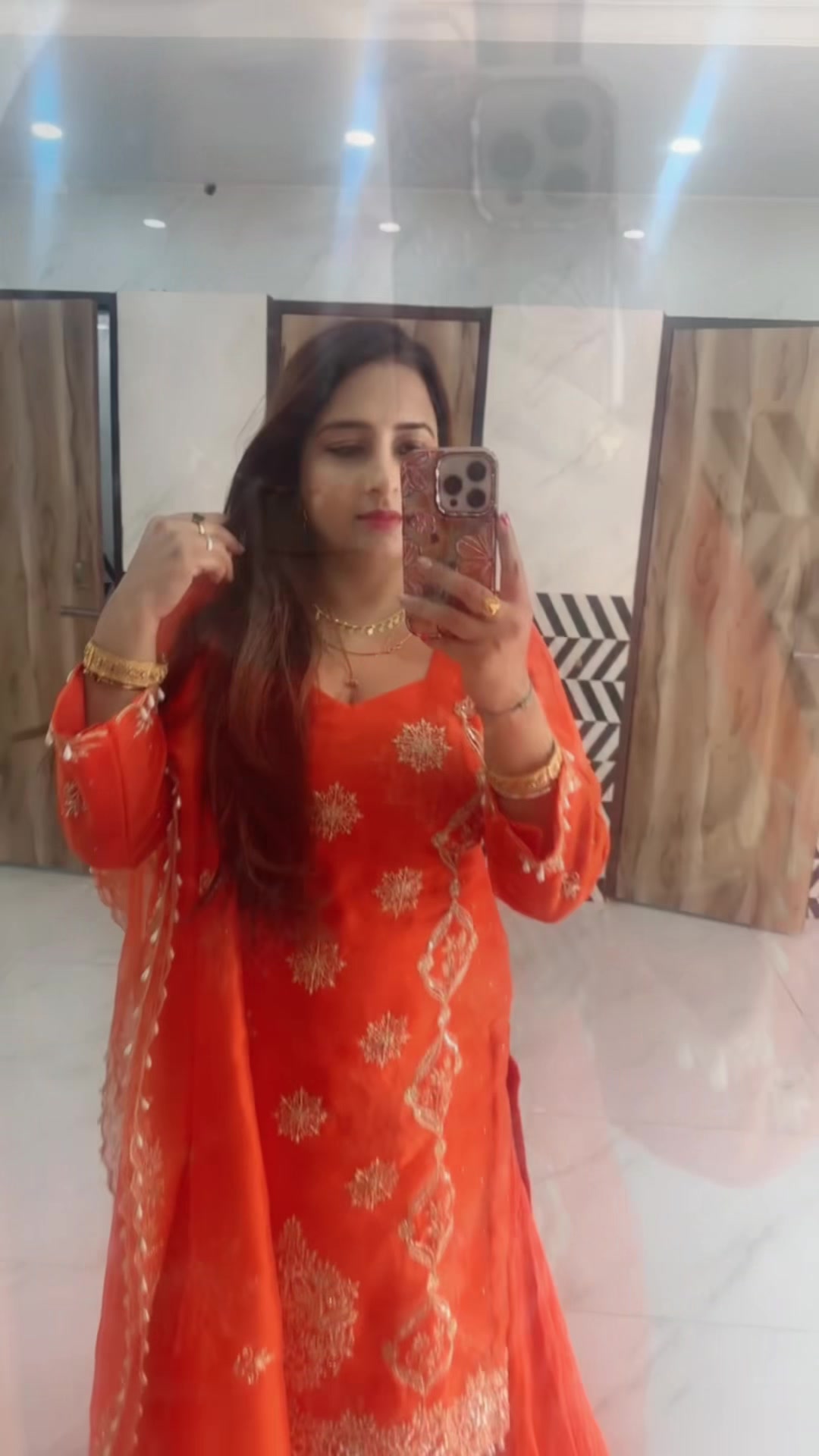 @Riya_Sardarni