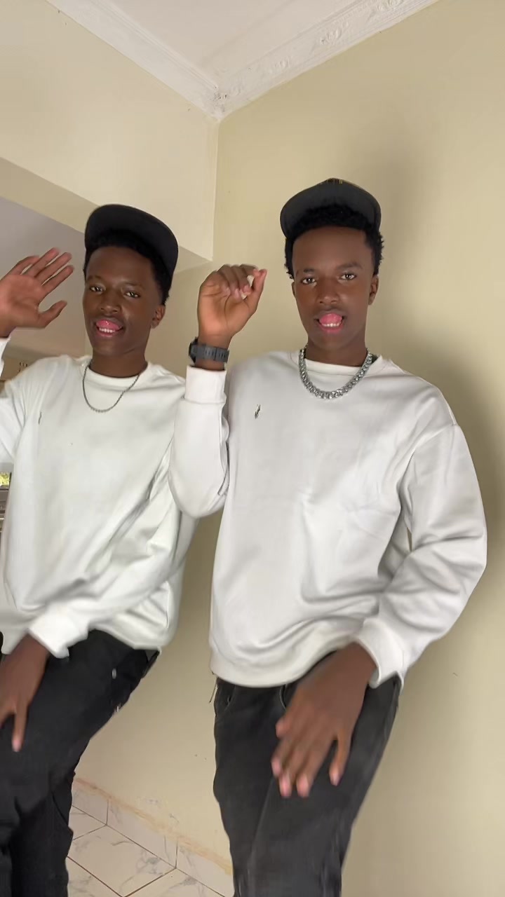 @Trendytwinnz🇰🇪