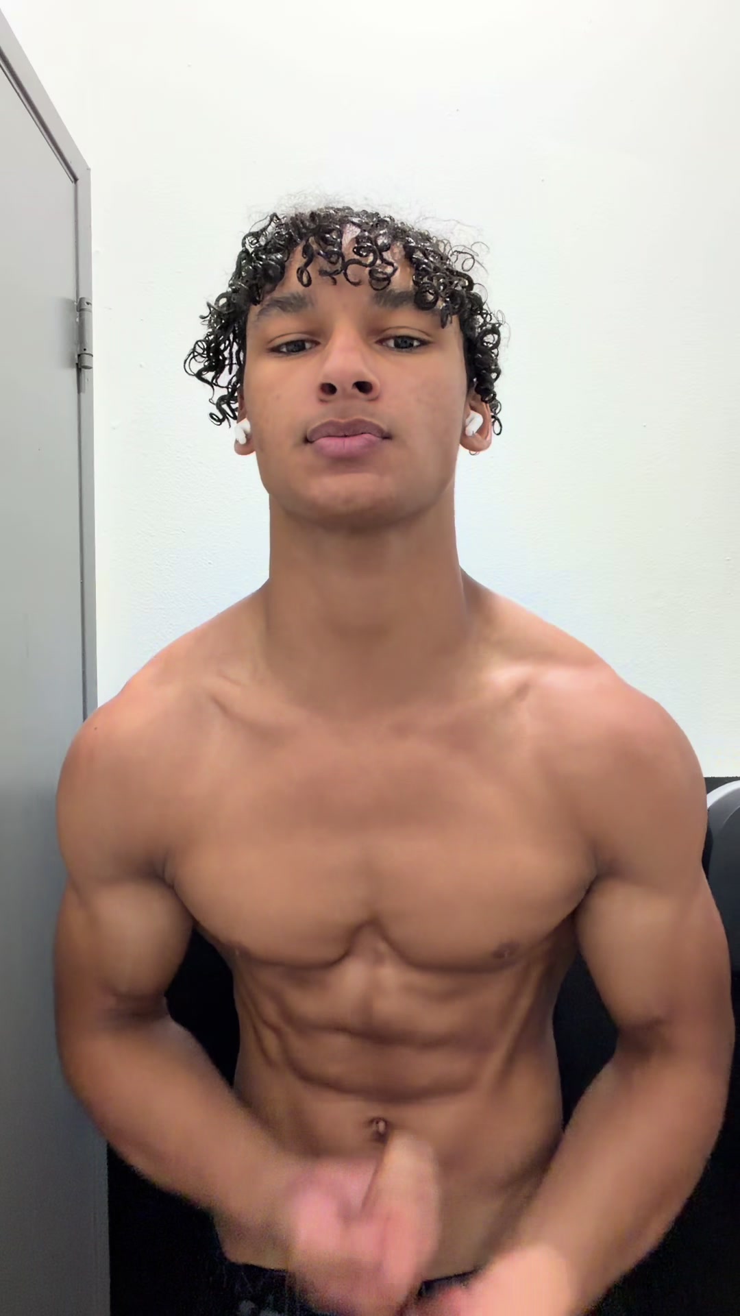 @aaasssdddfq1