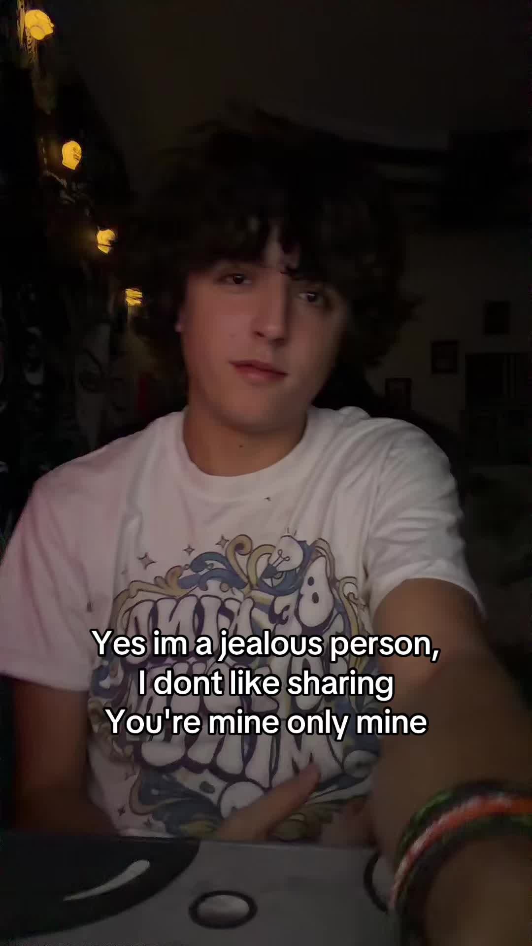@T