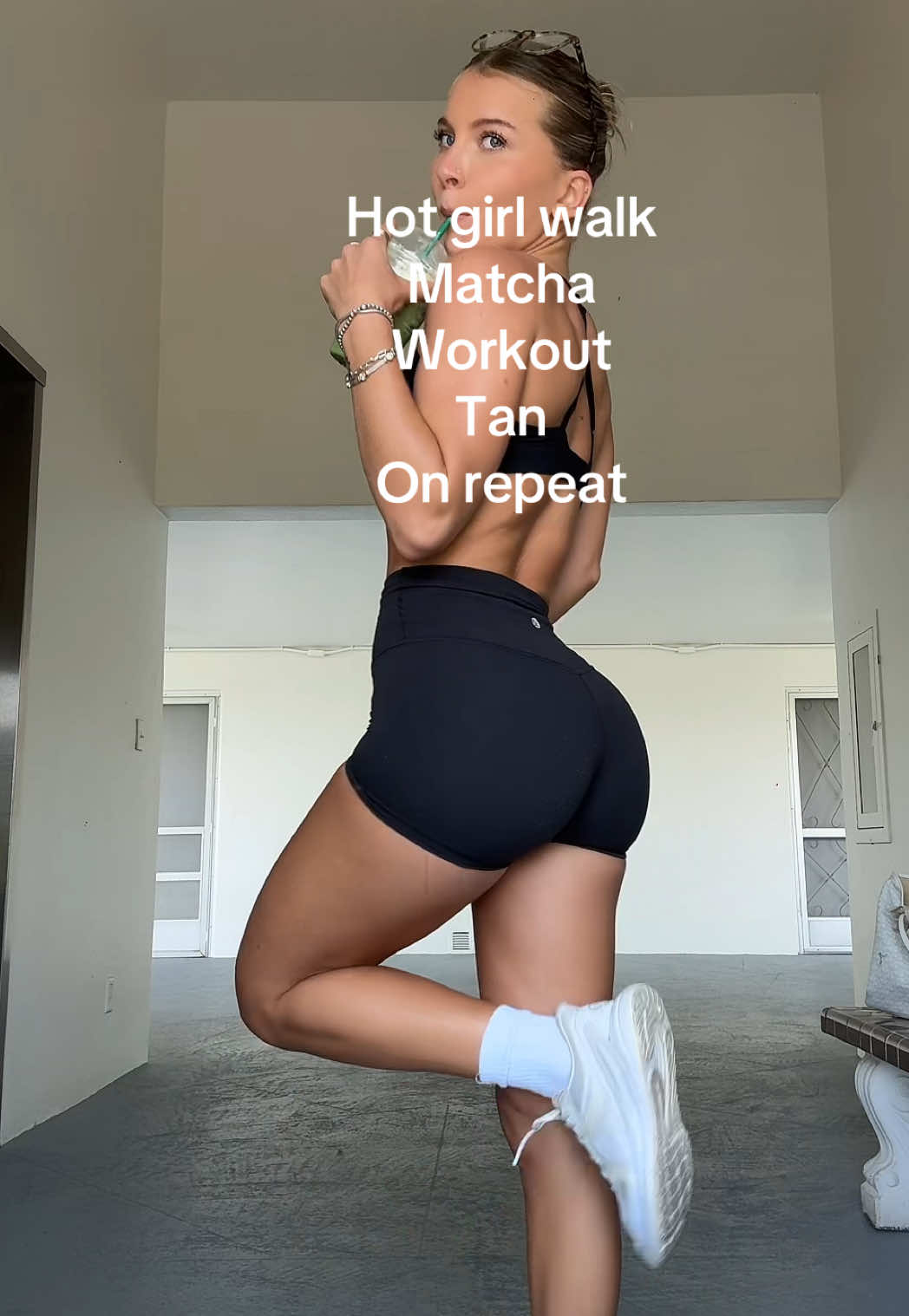 @avakate___