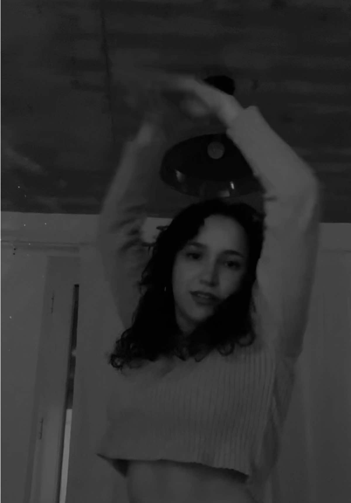 @Cami | Travel & Work