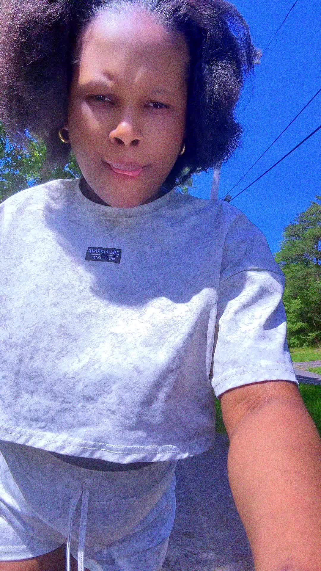 @🥷🏾👸🏽Elizabeth
