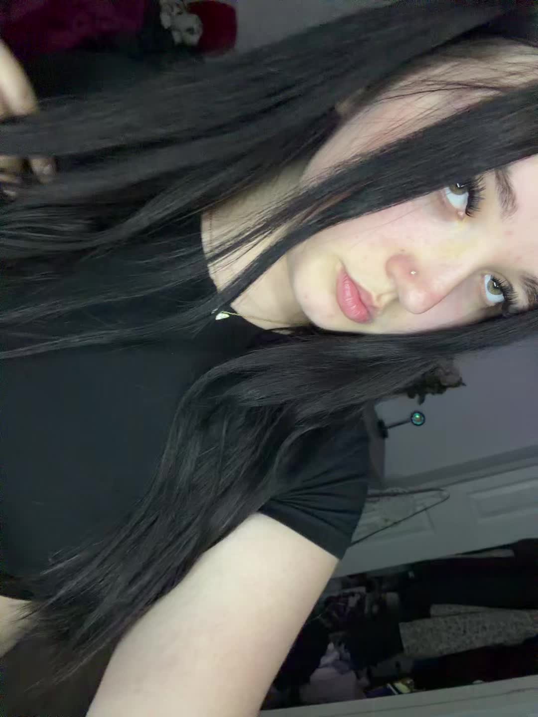 @𝔏𝔞𝔠𝔢𝔶