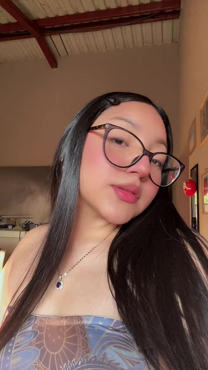 @Ana_Diaz777