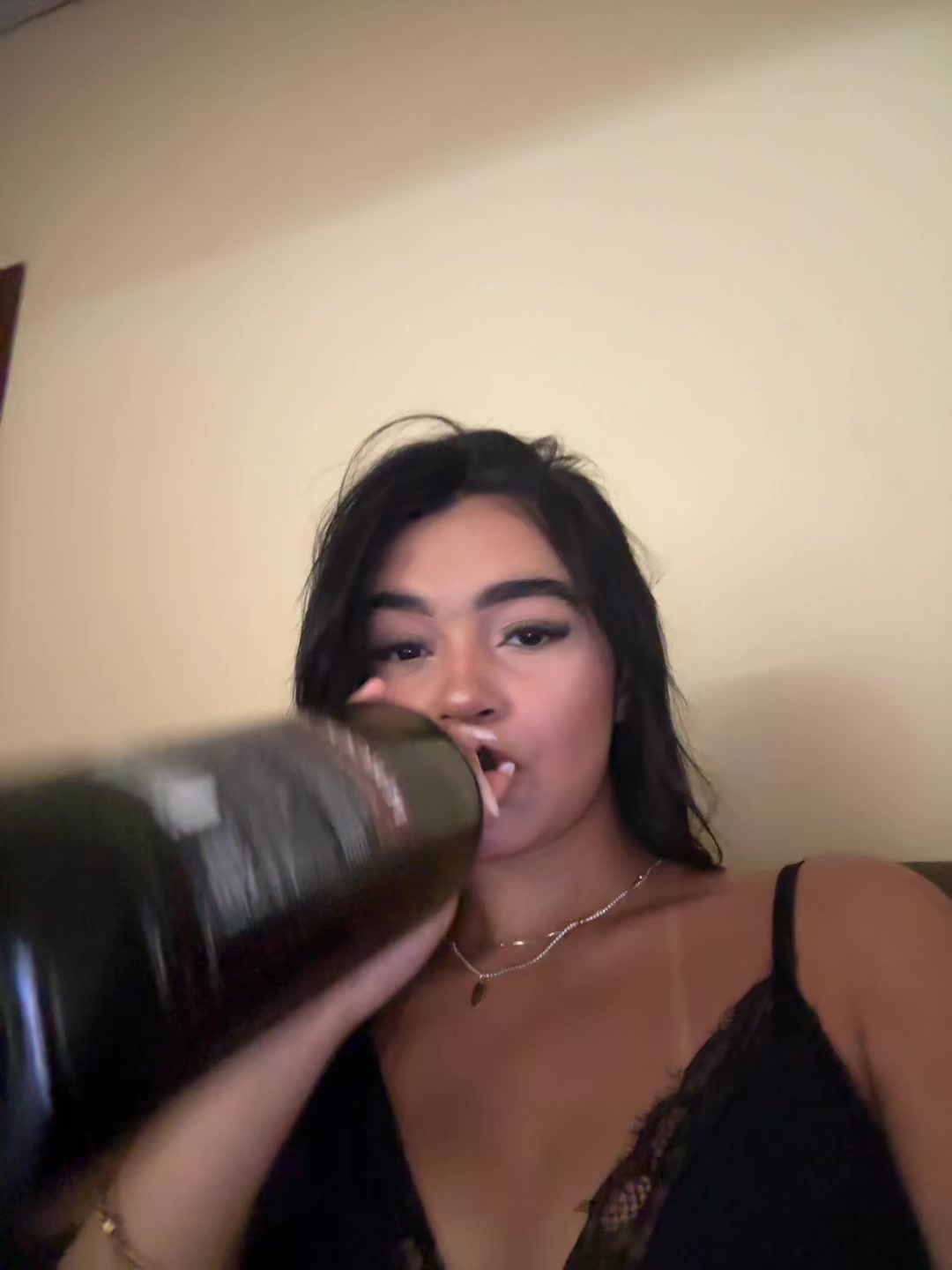 @juliafwz
