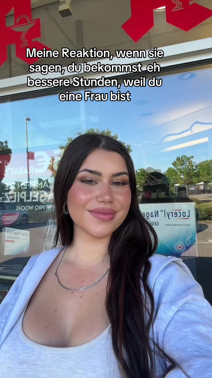 @celineglows