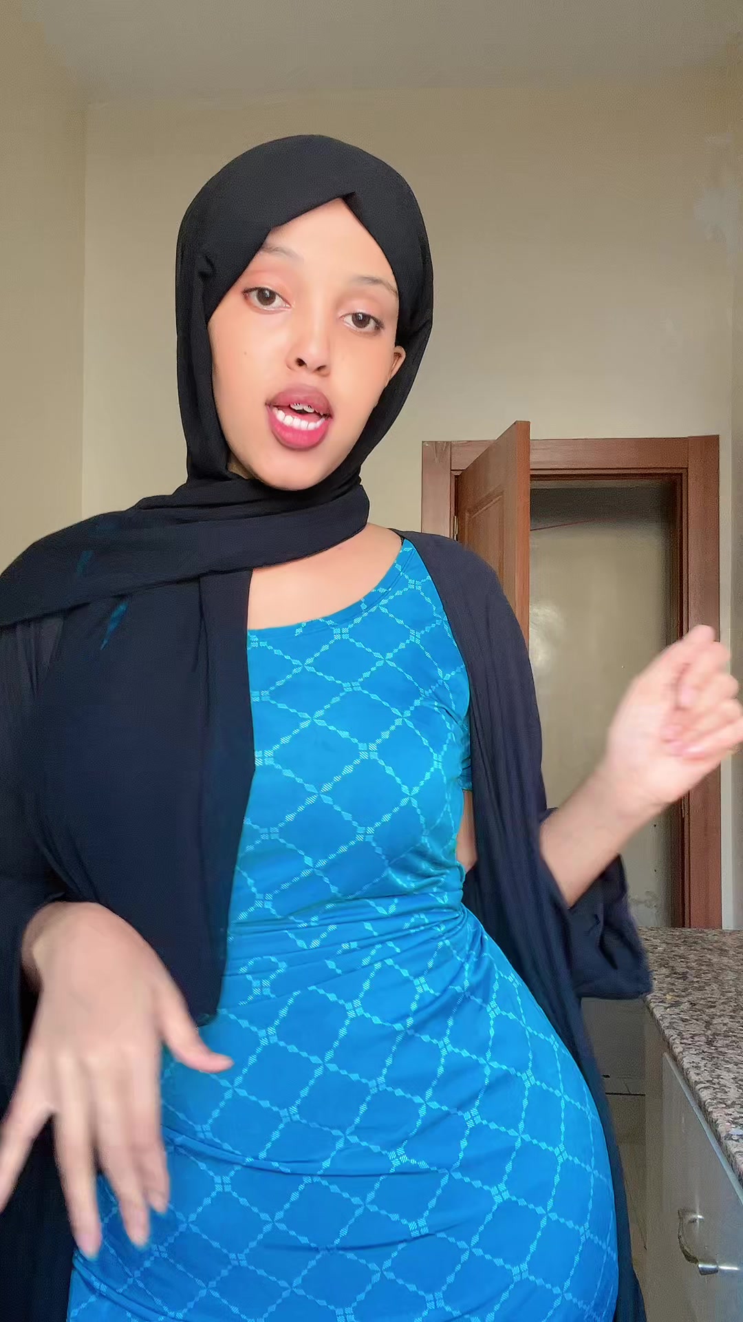 @NAJAL🍯🛍️