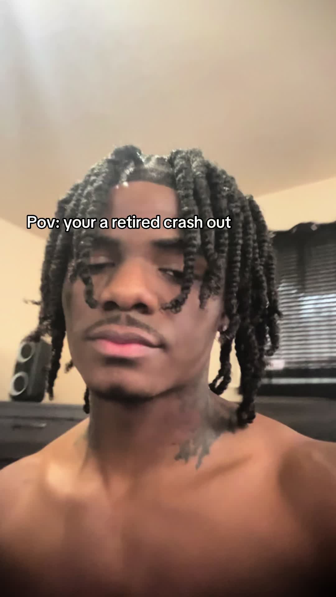 @℣