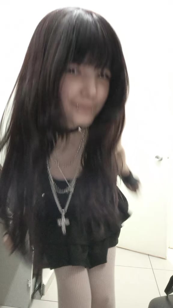 @TURURURURURURURURURURURURU🐸⦻