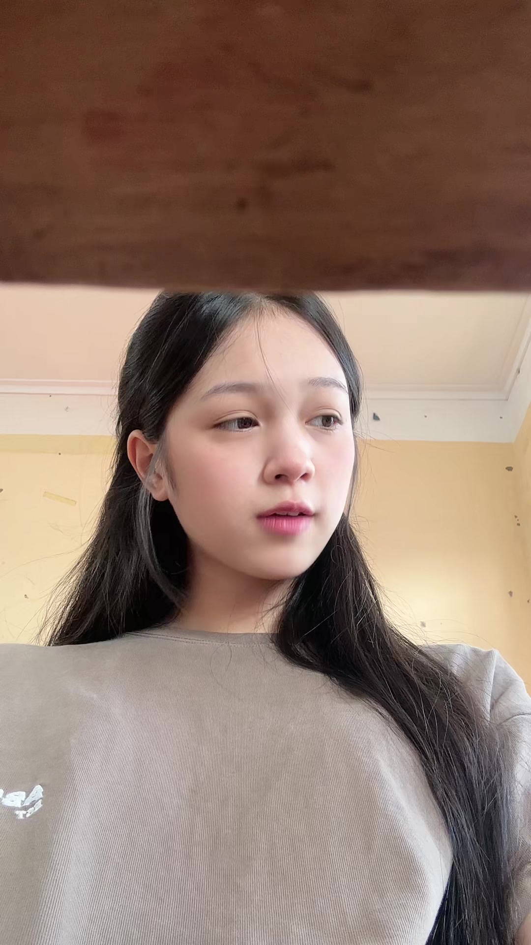 @Bống